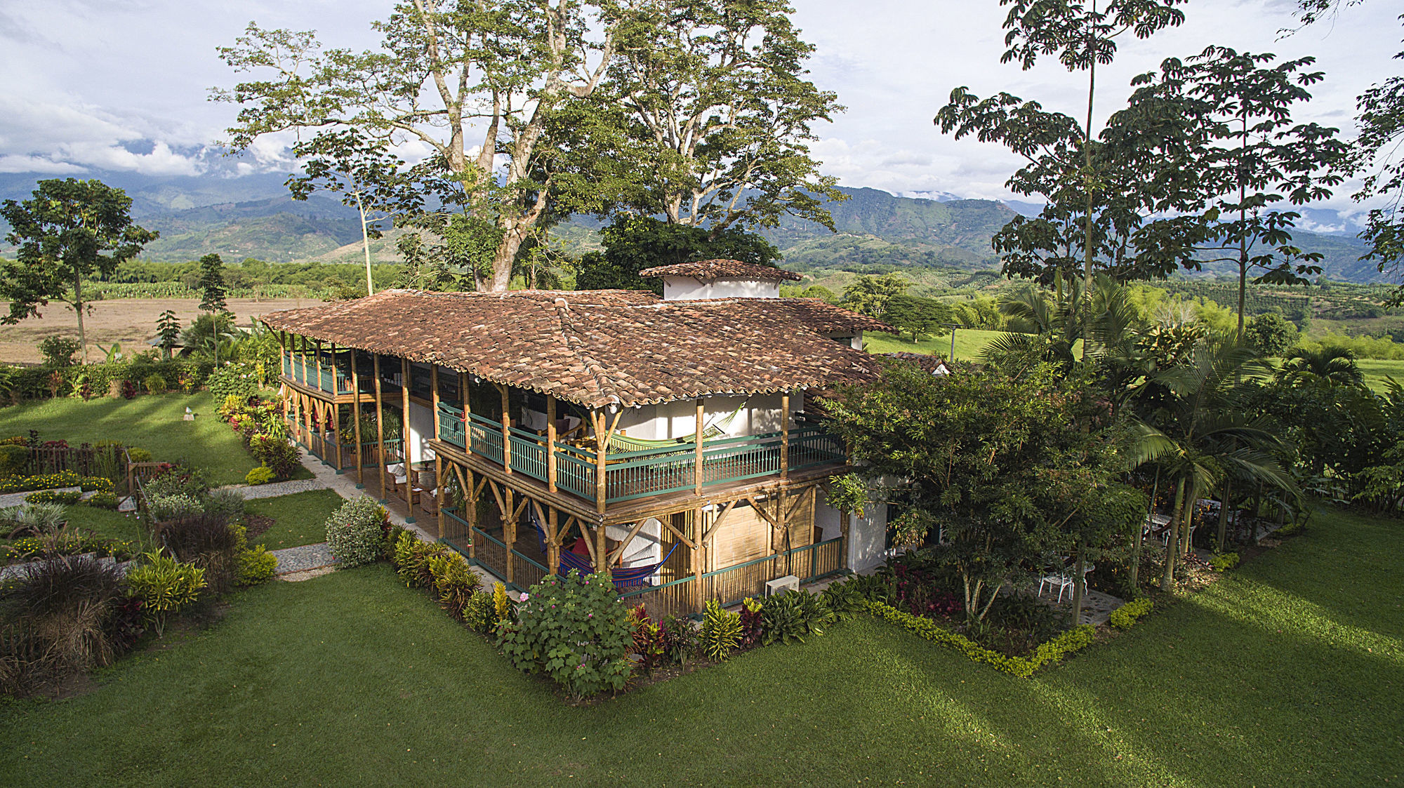 Hacienda Bambusa Hotel El Caimo Luaran gambar