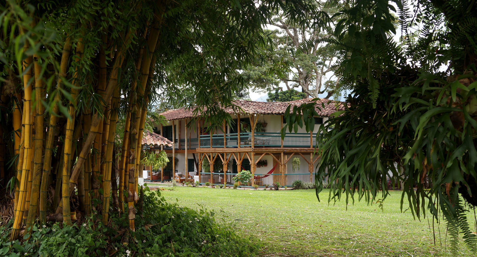 Hacienda Bambusa Hotel El Caimo Luaran gambar